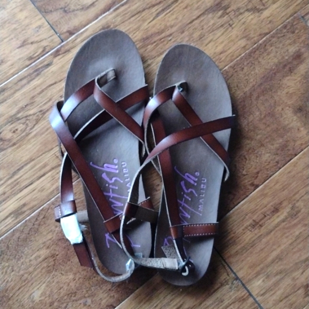 NWOT Blowfish Sandals